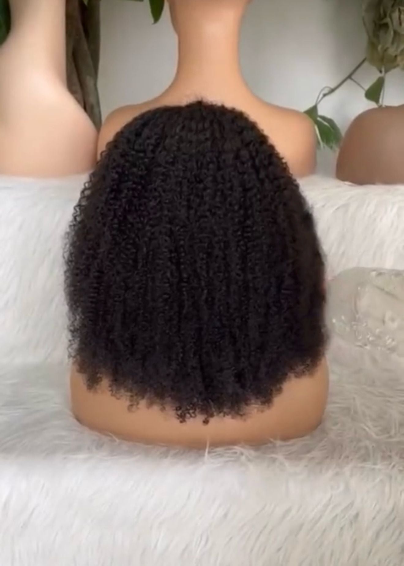 Perruques  100%cheveux humains prêt à porter 13/4 perruques naturelles cheveux crépus bouclés 250%densité spéciale installation 70$
